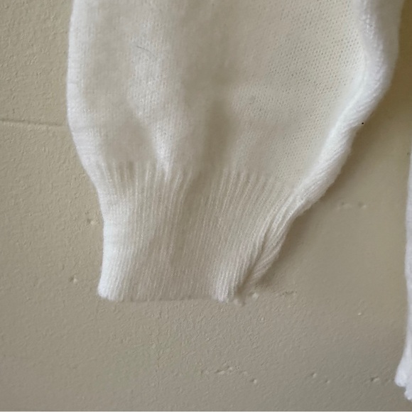 Vintage White Cable Knit Sweater - Picture 7 of 10
